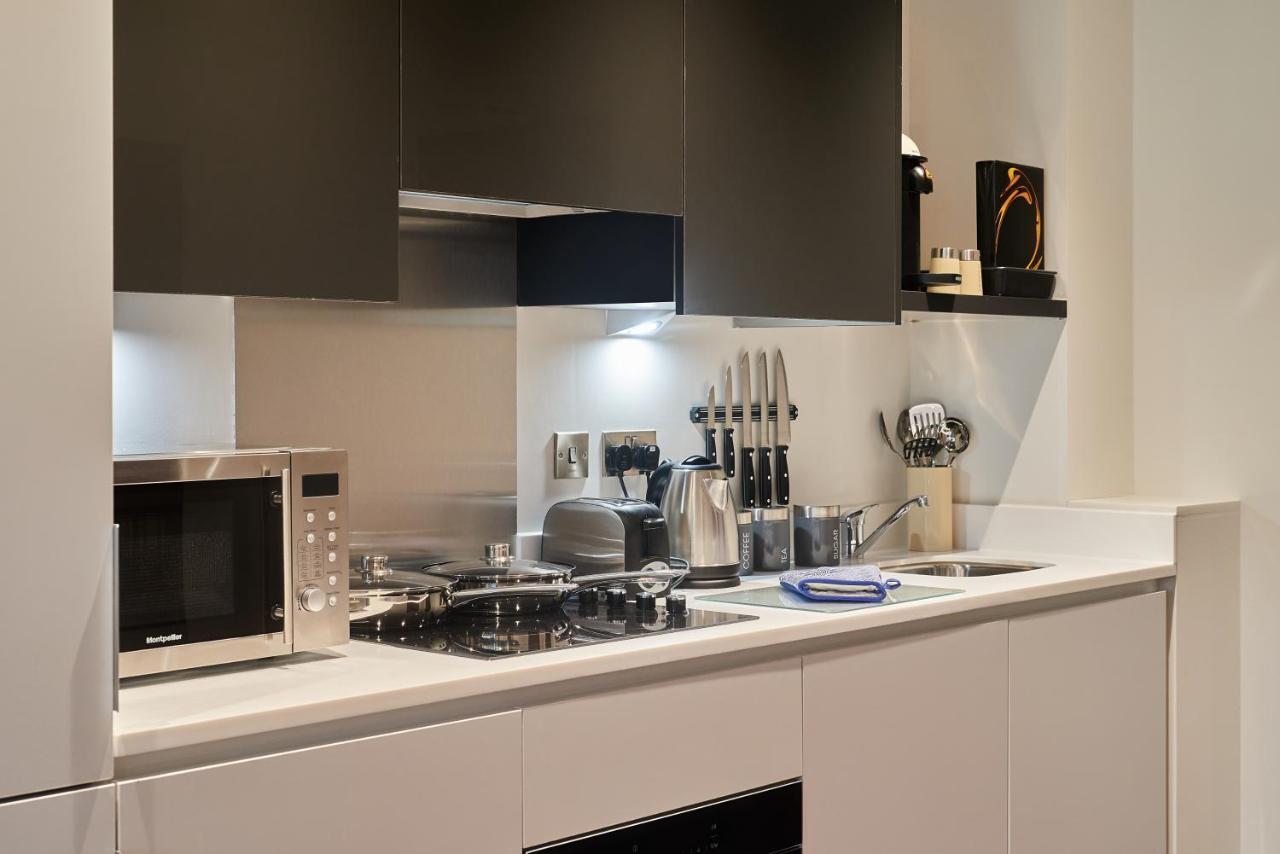Seven Living Slough - Free Parking & Fast Wi-Fi Apartment Luaran gambar
